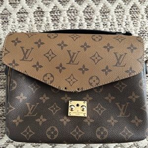 Louis Vuitton Pochette Metis Shoulder Bag MM Brown Leather Monogram